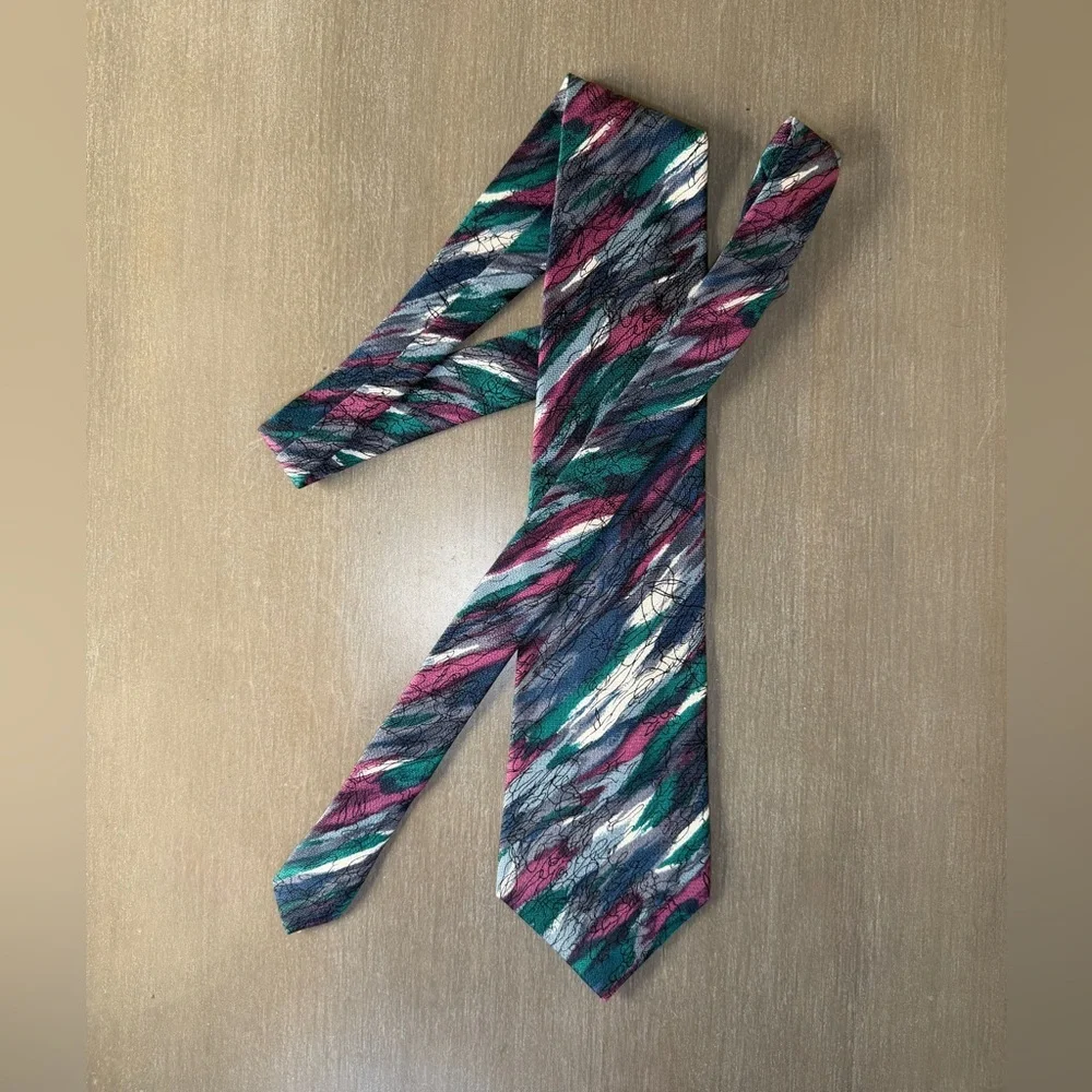 J. Garcia Banyan Tree Collector's Edition Abstract Silk Tie - Vintage Design - Picture 2 of 7
